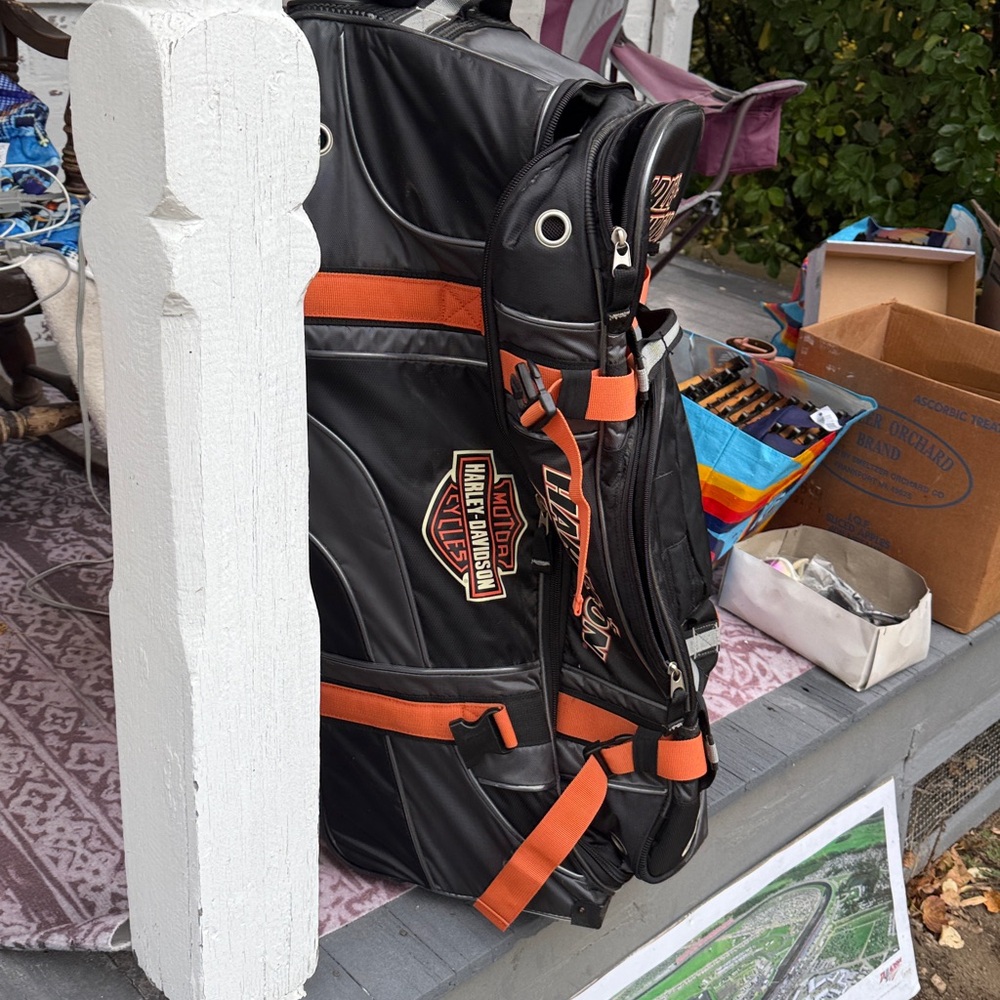 Harley-Davidson Black and Orange Travel Bag - Picture 3 of 4